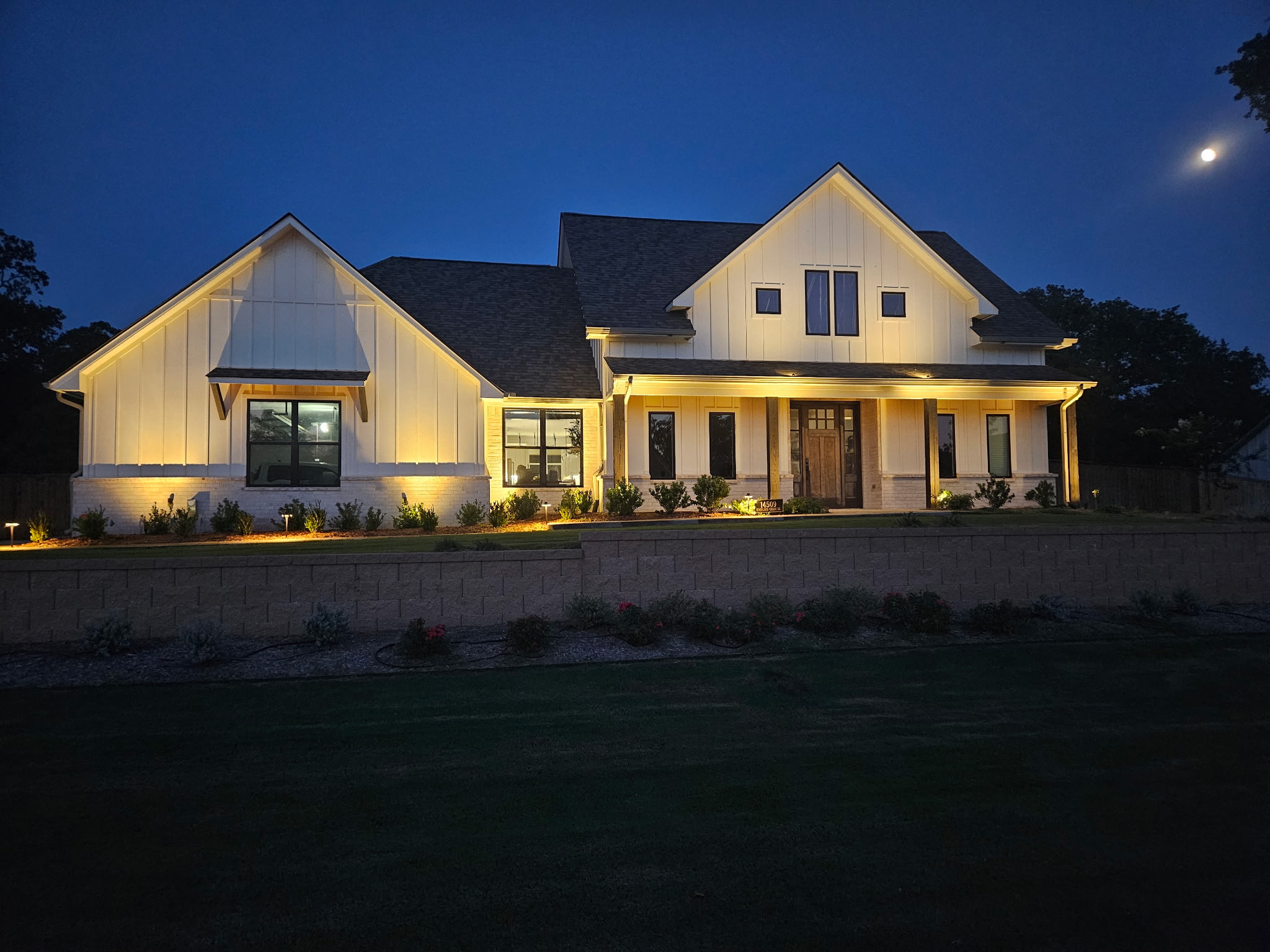 Modern Farmhouse Landscape Lighting Transformation in Tyler, TX