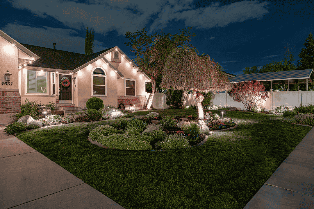 accent-lighting-landscape-lighitng-trimlight Trimlight Permanent Systems