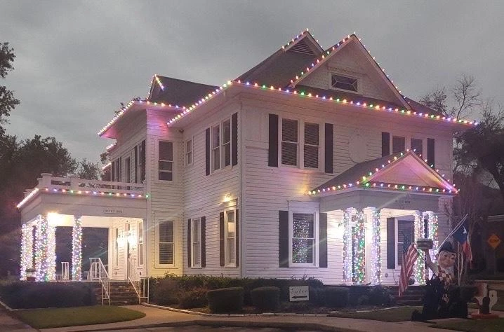 Holiday lighting in Tyler, TX